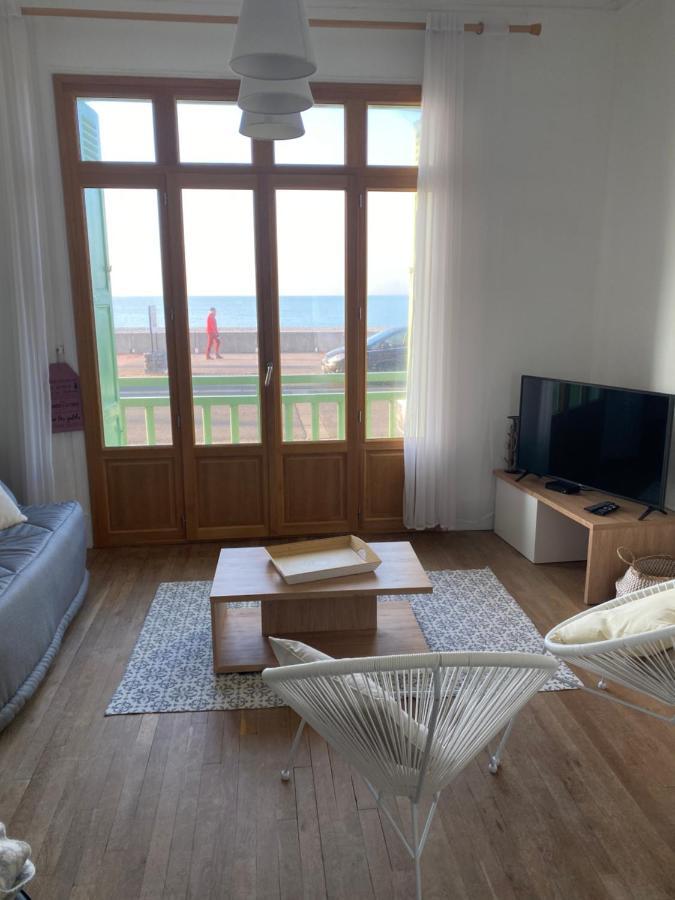 Appartement Les Fleurs En Front De